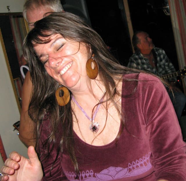 Victoria Whelan - Improvised Singing